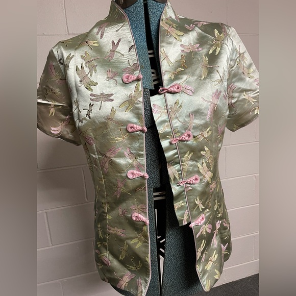 Embroidered Women's Asian Top - Picture 4 of 14